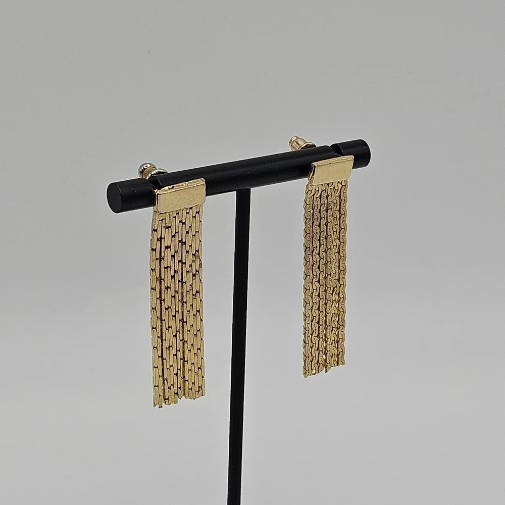 gold tone chain tassel fringe earrings